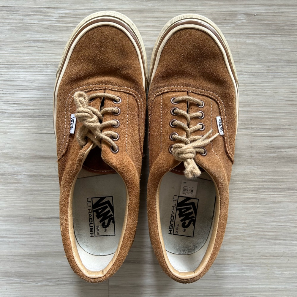 Vans New Era Ultracush Sneakers (Camel Nubuck)